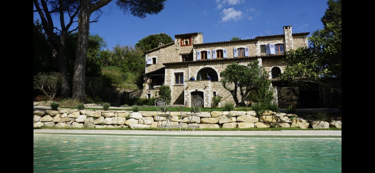 B&B Oasis Des Lavandes - Chambre Coqueliot Villeneuve-lès-Avignon Eksteriør billede