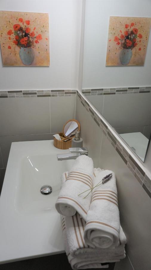 B&B Oasis Des Lavandes - Chambre Coqueliot Villeneuve-lès-Avignon Eksteriør billede