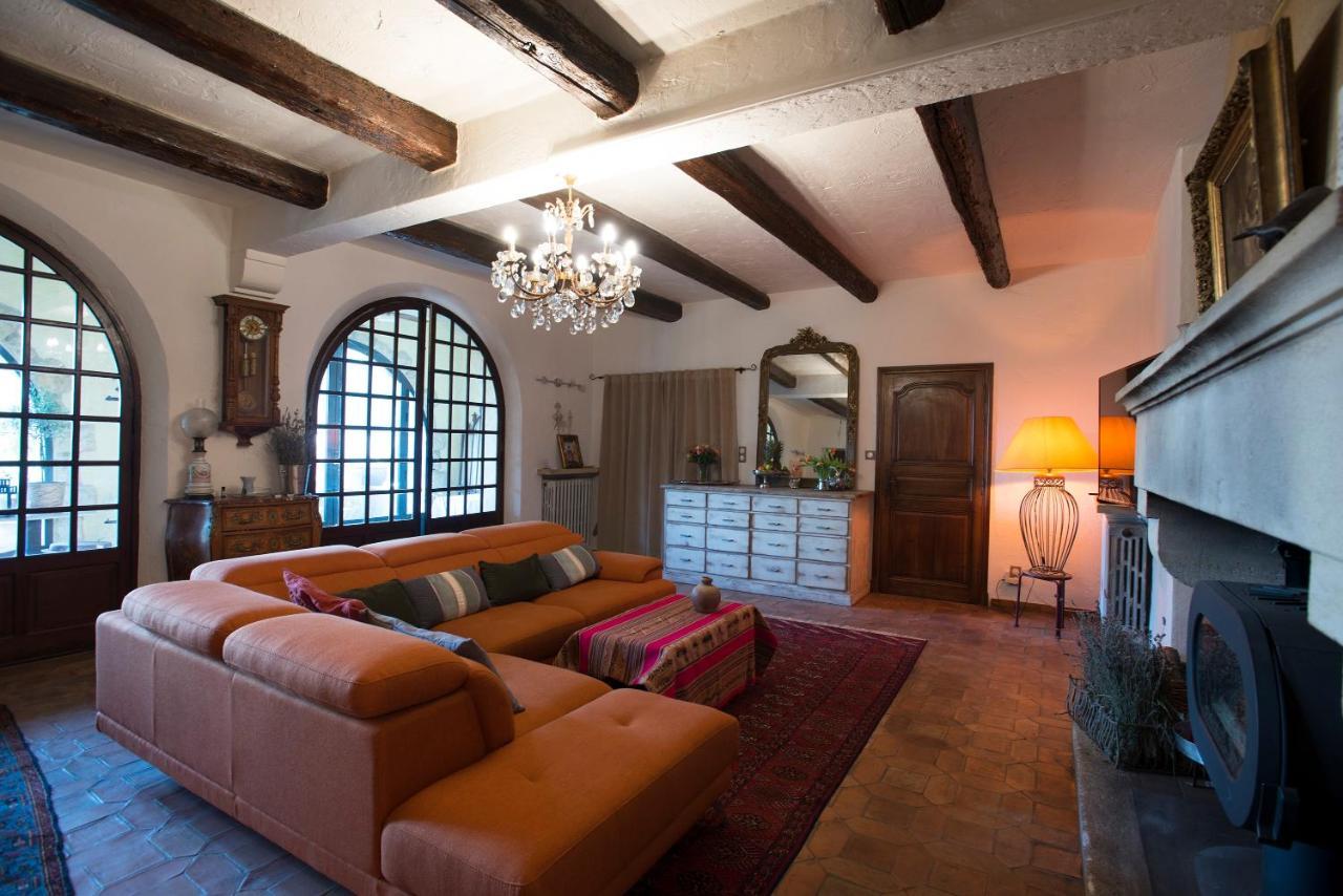 B&B Oasis Des Lavandes - Chambre Coqueliot Villeneuve-lès-Avignon Eksteriør billede